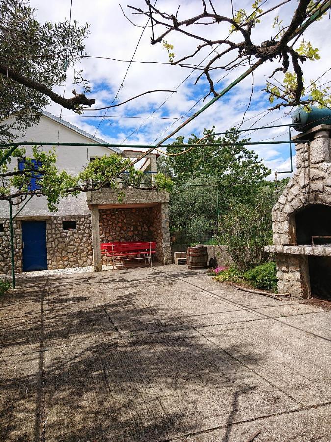 Vila Ecohouse Oliveglia Šilo Exteriér fotografie